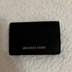 Small wallet, never been used
